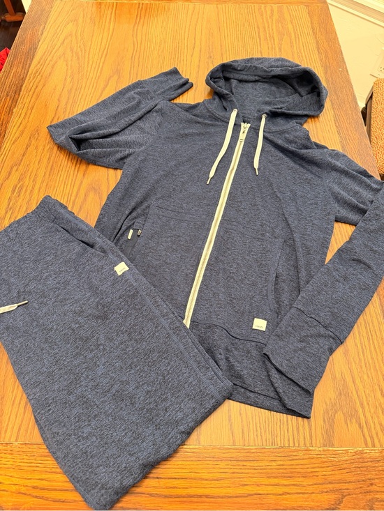 Vuori Pants - VUORI DREAMKNIT HALO HOODIE FULLZIP AND JOGGER SET medium